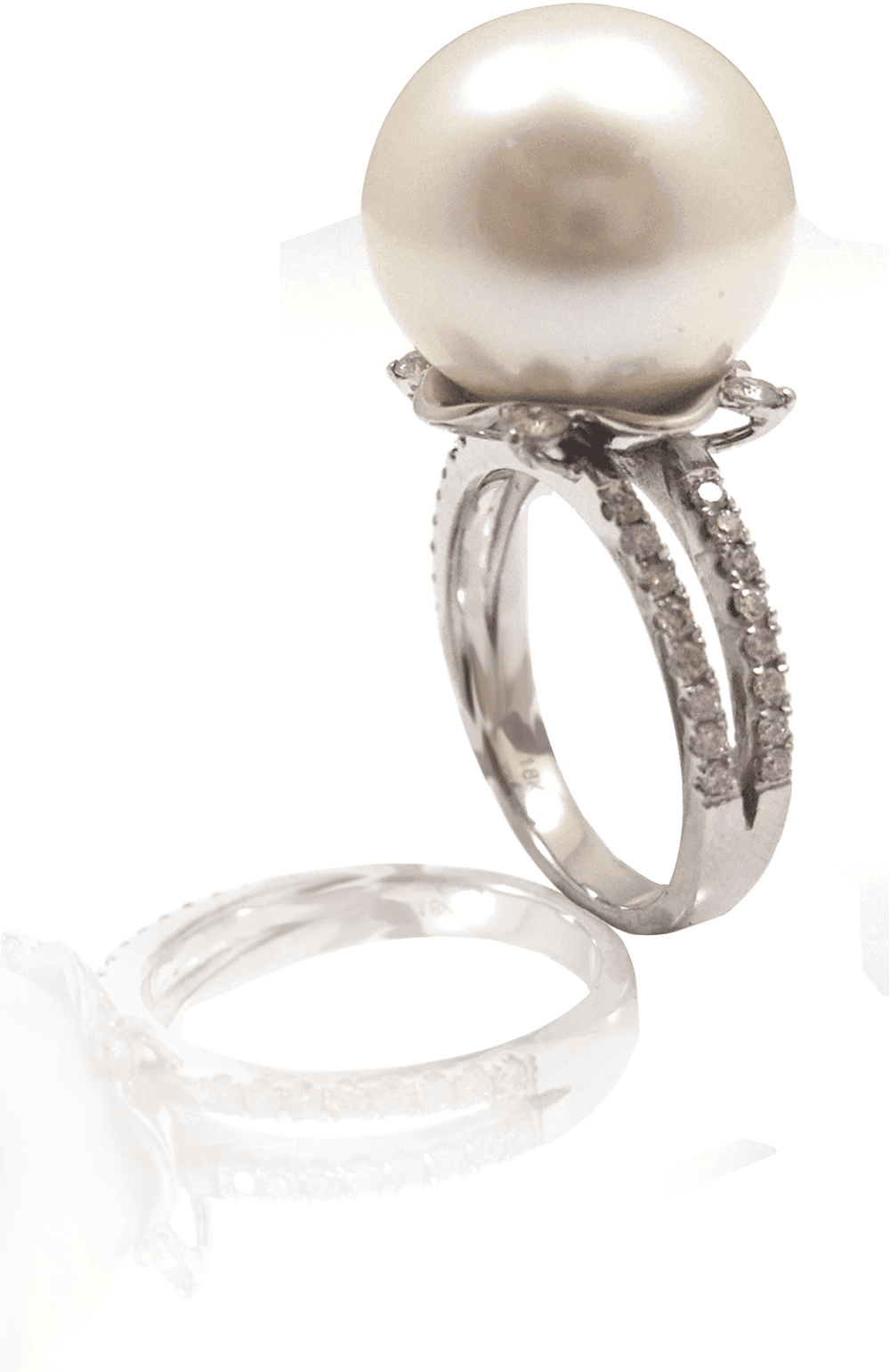 White South Sea Pearl and Diamond Suite