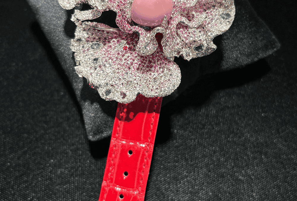 Royal Conch Pearl and Diamond Ring by Hatta