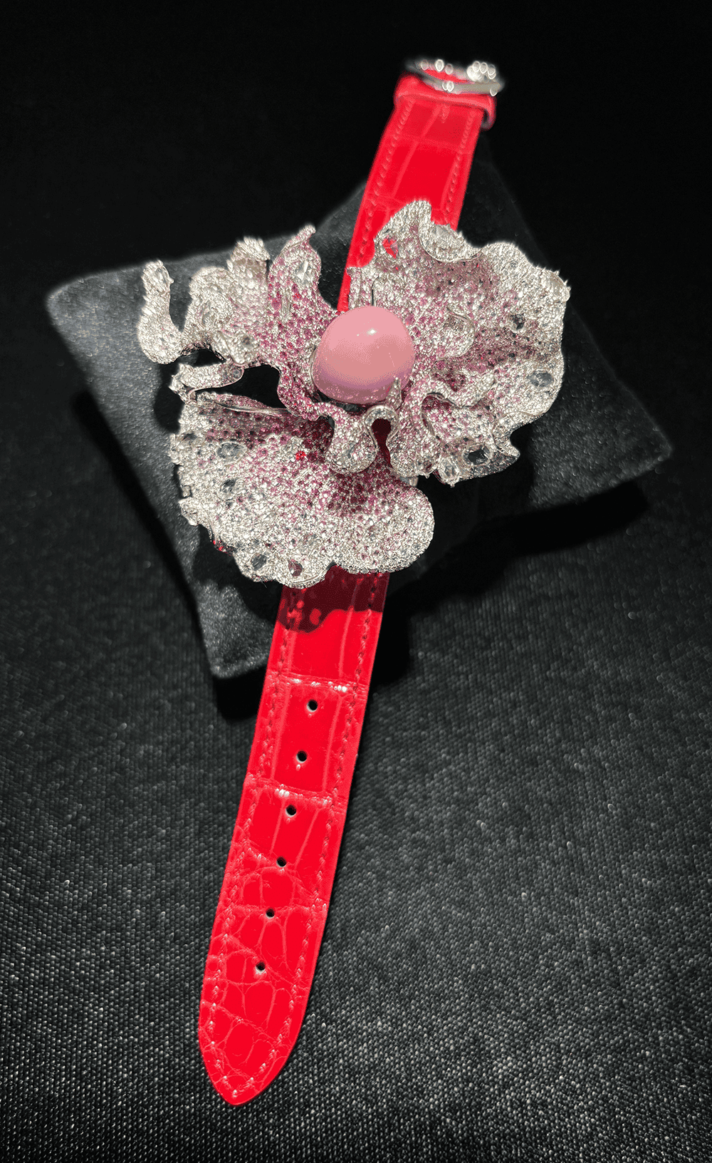 Royal Conch Pearl and Diamond Ring