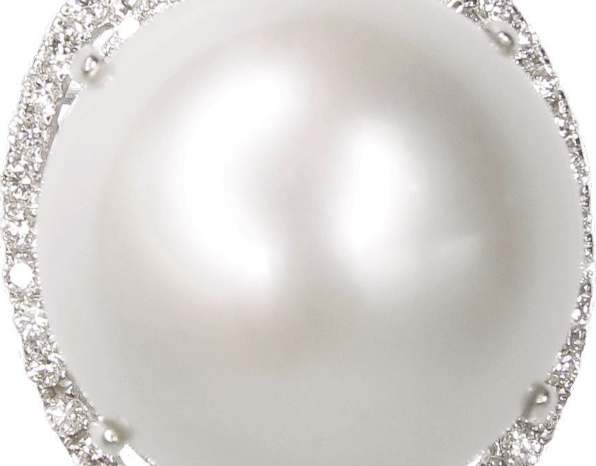 Royal Conch Pearl and Diamond Ring by Hatta