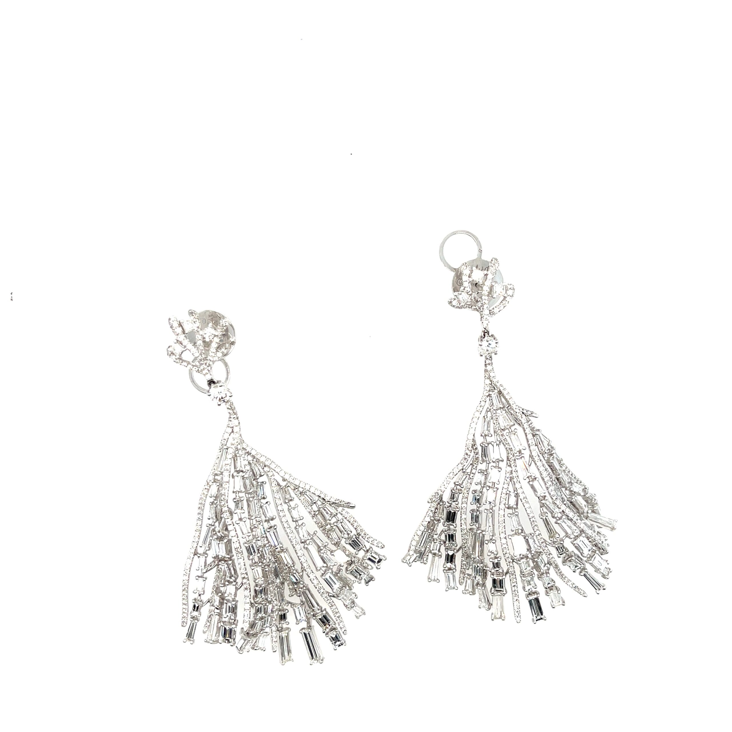 Royal Fancy Flawless and intense Diamond Earrings Suite By Hatta