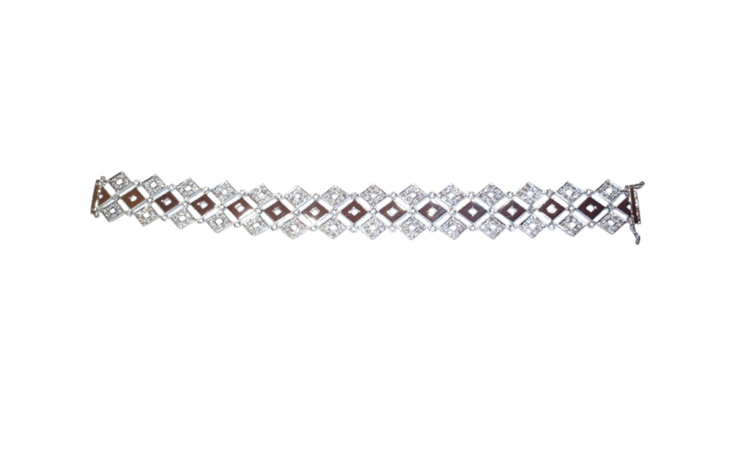 Royal Fancy Flawless and intense Diamond Bracelet Suite By Hatta
