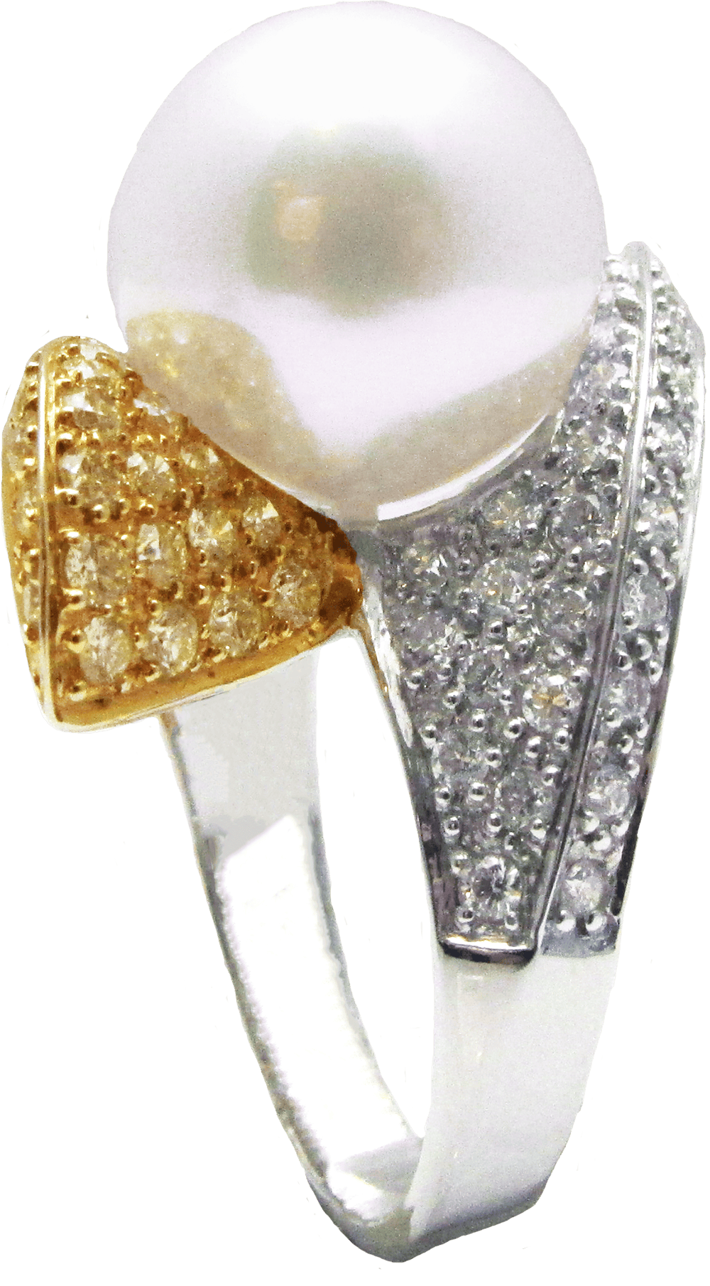White South Sea Pearl and Diamond Ring