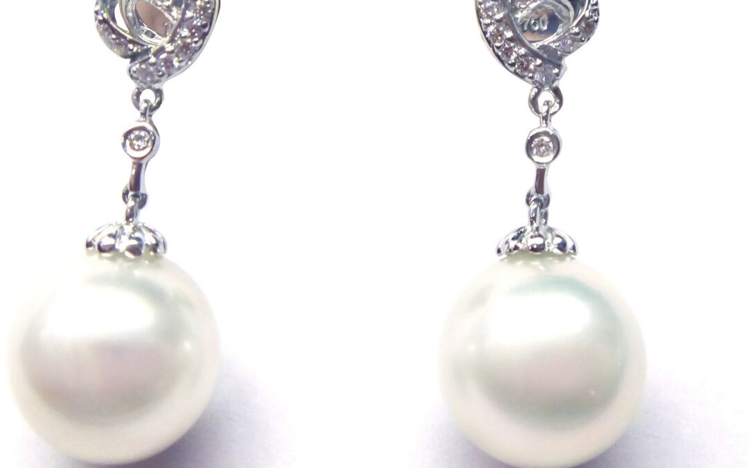 White South Sea Pearl Diamond Earrings by Hatta