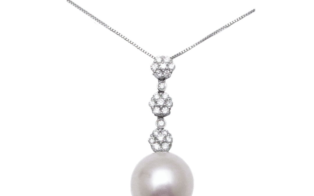 White South Sea Pearl and Diamond Ring